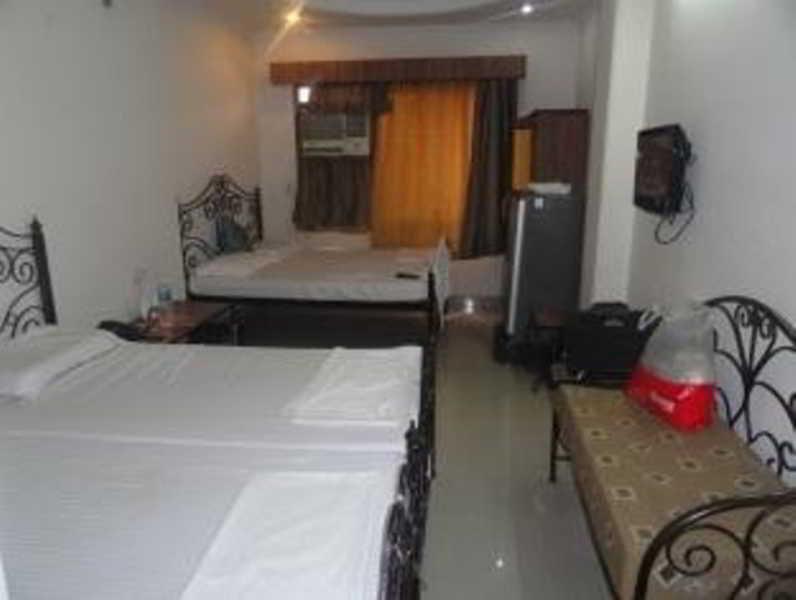 Hotel Pearl Plaza New Delhi Eksteriør billede